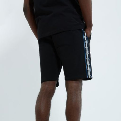 Ellesse short set for man סט מכנס וחולצה מהמותג אלס לגבר בצבע שחור